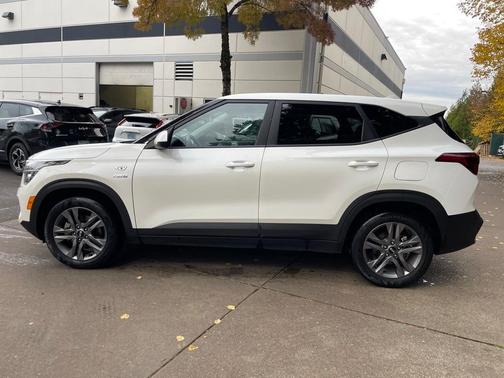 2021 Kia Seltos LX
