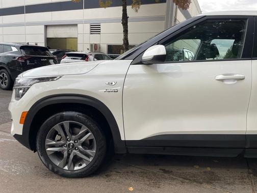 2021 Kia Seltos LX