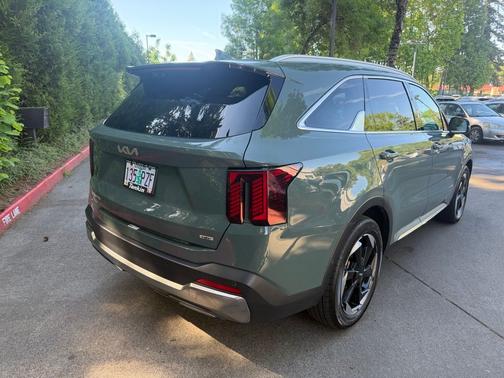 Cityscape Green 2025 Kia Sorento Hybrid SX Prestige