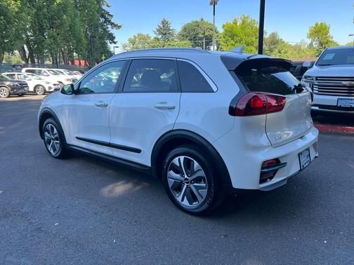 2022 Kia Niro EV EX