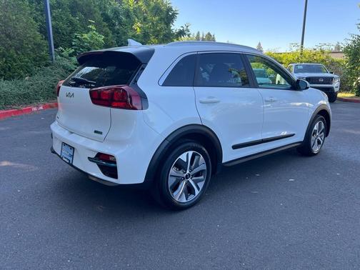 2022 Kia Niro EV EX