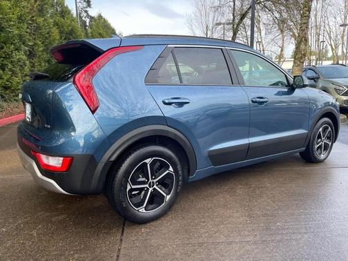 2025 Kia Niro EX