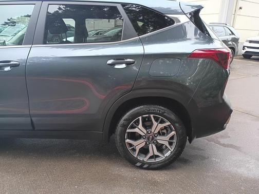 2021 Kia Seltos EX