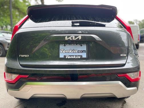 Graphite Gray 2023 Kia Niro EX Touring