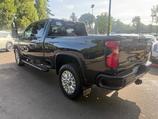 2023 Chevrolet Silverado 3500 High Country