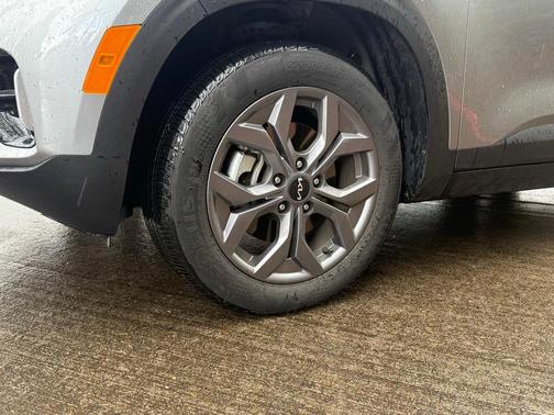 2024 Kia Seltos LX