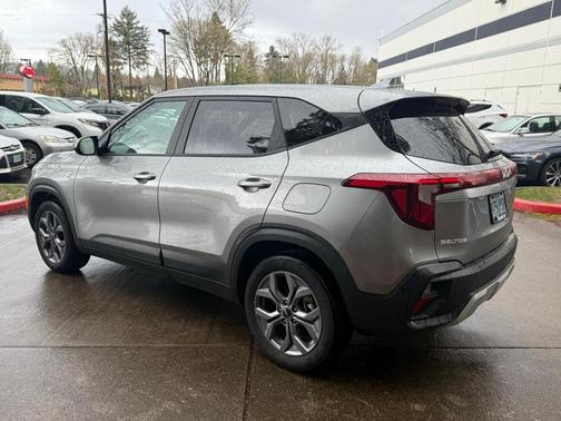 2024 Kia Seltos LX
