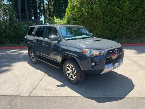 2024 Toyota 4Runner TRD Off Road