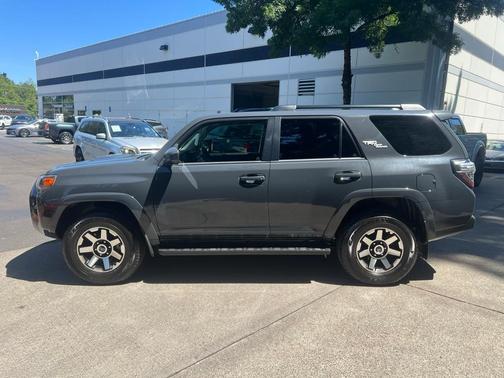 2024 Toyota 4Runner TRD Off Road