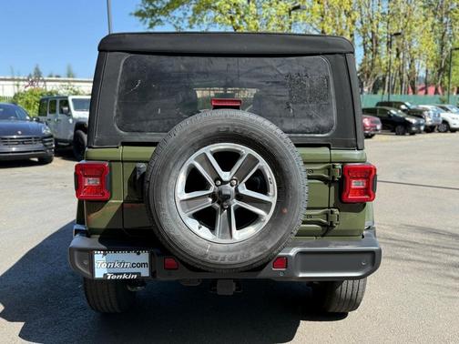 2021 Jeep Wrangler Unlimited Sahara