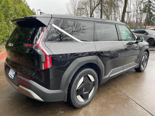 2024 Kia EV9 Light Long Range