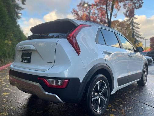 2024 Kia Niro Plug-In Hybrid EX
