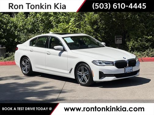 2022 BMW 530 i