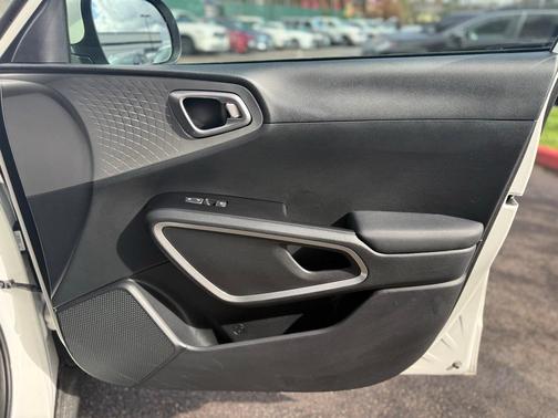 2024 Kia Soul S