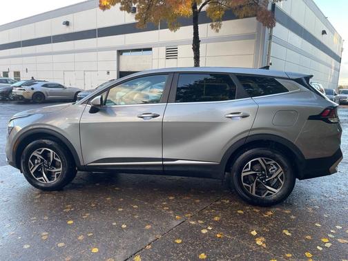 2024 Kia Sportage LX