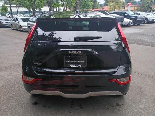 Aurora Black 2024 Kia Niro EV Wind