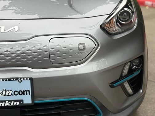 2022 Kia Niro EV EX