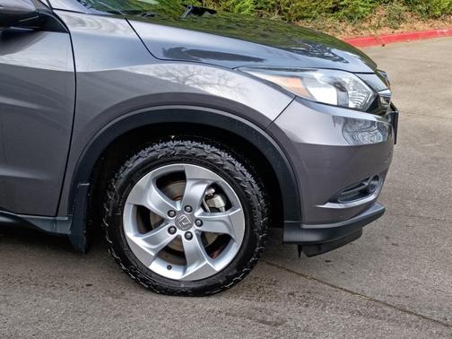 Gray 2016 Honda HR-V EX