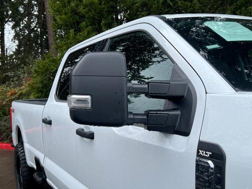 2023 Ford F-350 XLT