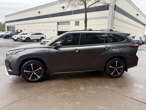 2021 Toyota Highlander XSE
