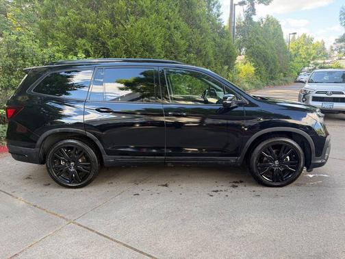 Crystal Black Pearl 2021 Honda Pilot Black Edition