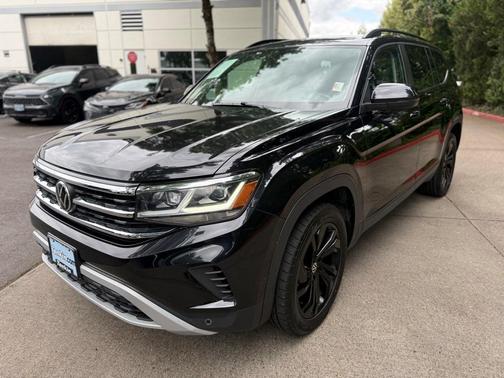 2022 Volkswagen Atlas 3.6L SE w/Technology