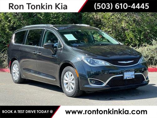 2019 Chrysler Pacifica Touring-L