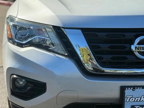 2019 Nissan Pathfinder SL