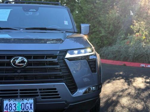 Atomic Silver 2024 Lexus GX 550 Luxury