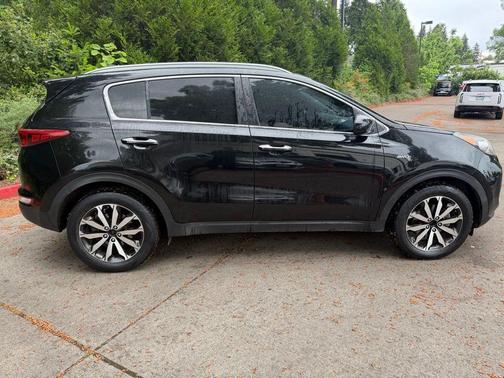 Black Cherry 2017 Kia Sportage EX