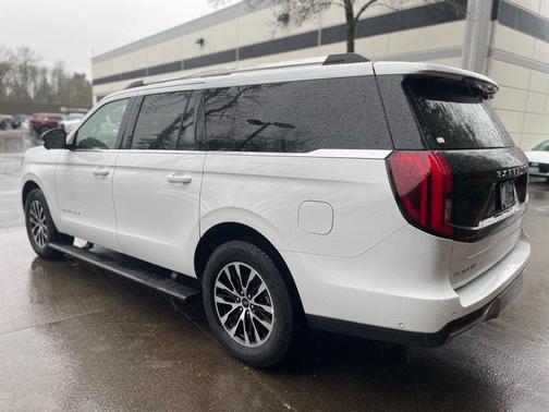Oxford White 2025 Ford Expedition Max Platinum