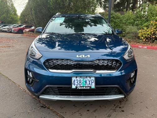 2022 Kia Niro LX