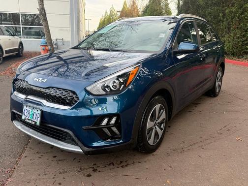 2022 Kia Niro LX