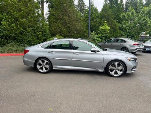 2020 Honda Accord Touring 2.0T