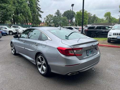 2020 Honda Accord Touring 2.0T