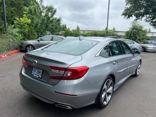 2020 Honda Accord Touring 2.0T