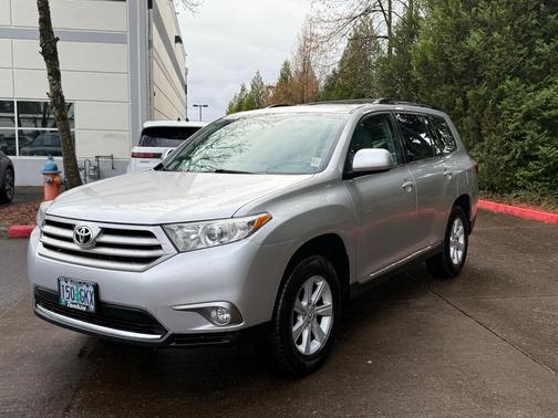 2013 Toyota Highlander SE