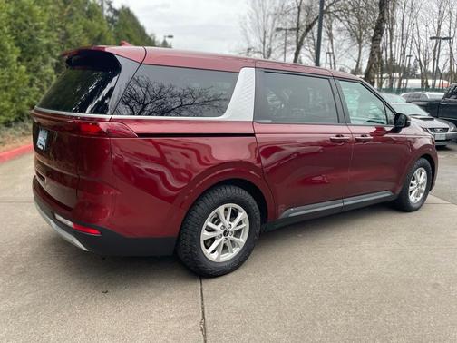 2022 Kia Carnival LXS