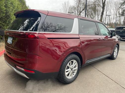 2022 Kia Carnival LXS
