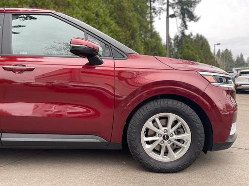 2022 Kia Carnival LXS