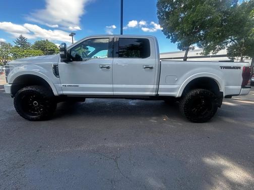 2022 Ford F-350 Platinum