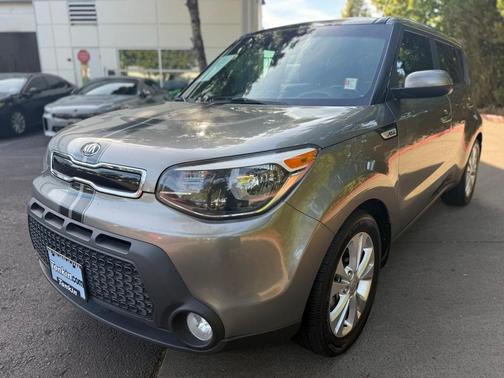 2015 Kia Soul +