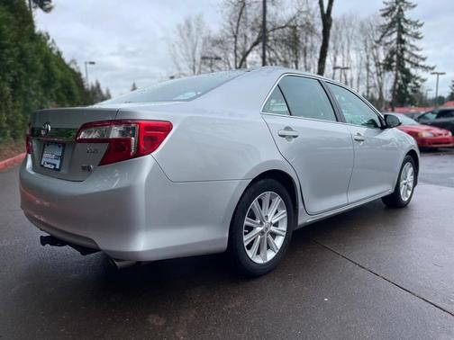 2012 Toyota Camry Hybrid 