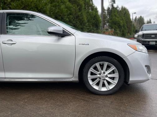 2012 Toyota Camry Hybrid 