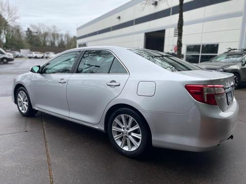 2012 Toyota Camry Hybrid 