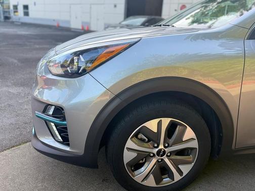 2022 Kia Niro EV EX