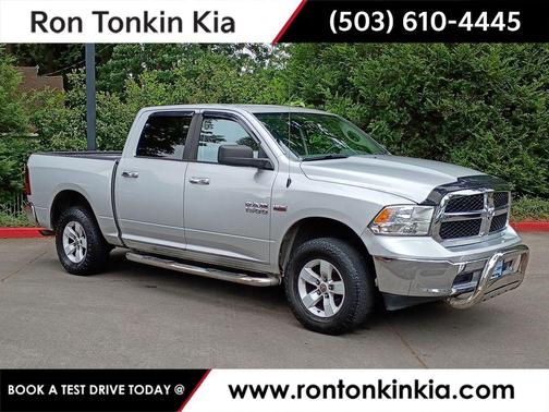 Bright Silver Clearcoat Metallic 2013 RAM 1500 SLT