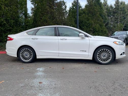 White Platinum Clearcoat Metallic 2013 Ford Fusion Hybrid Titanium