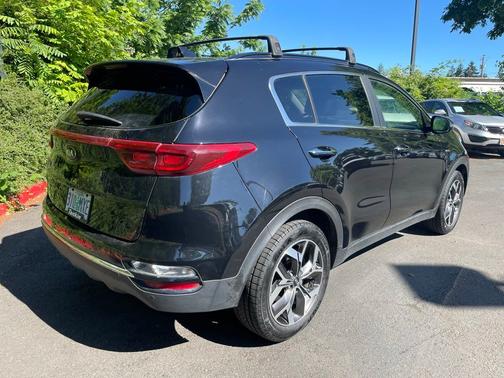 Black Cherry Pearl 2022 Kia Sportage EX