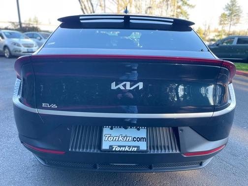 2024 Kia EV6 Light
